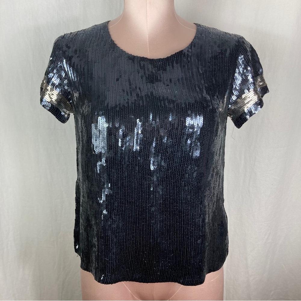 Rare find.Anthropologie Odd Molly Short Sleeve Star sequins top, Black. Size 1
